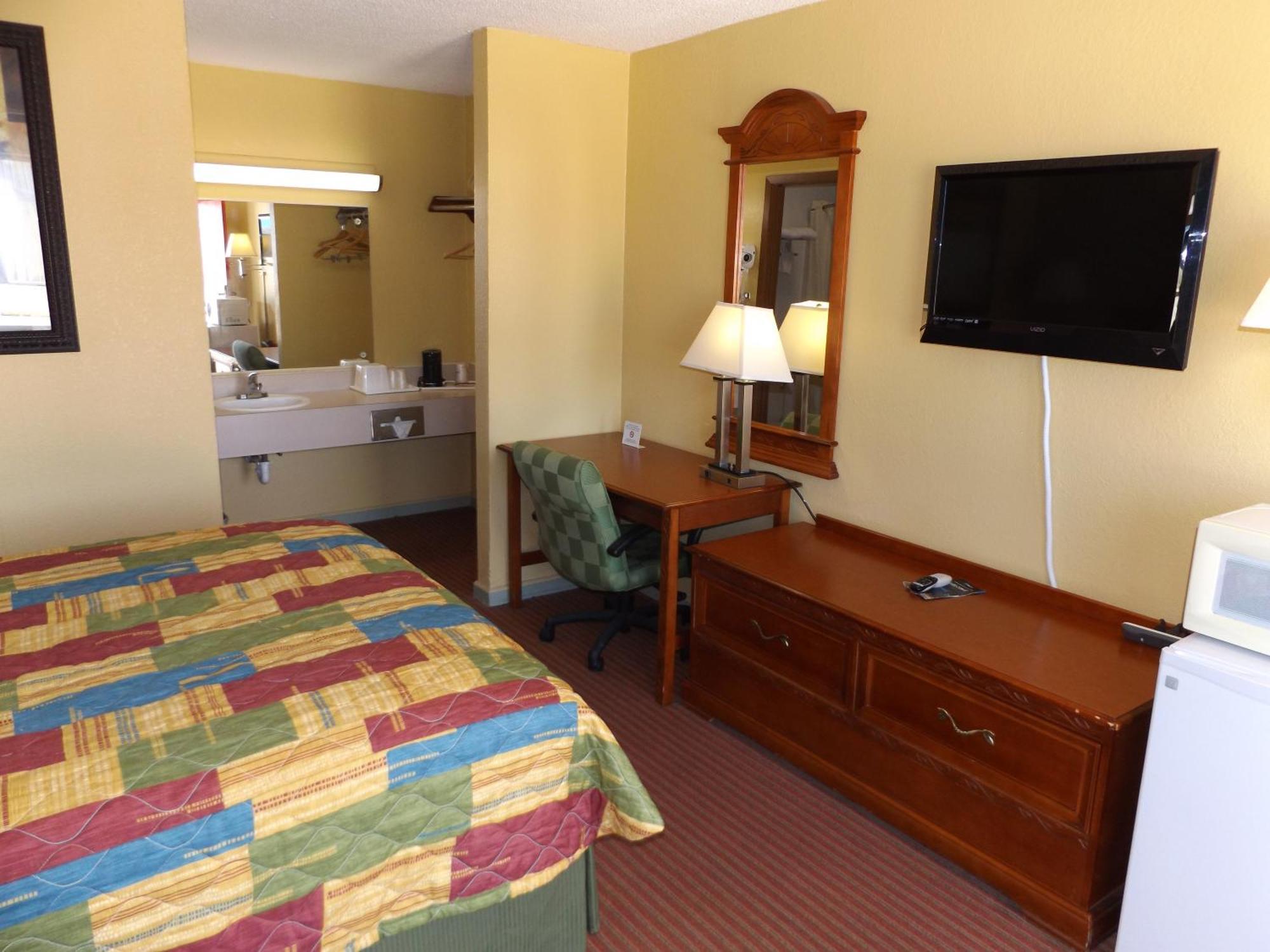 Regency Inn Concordia エクステリア 写真