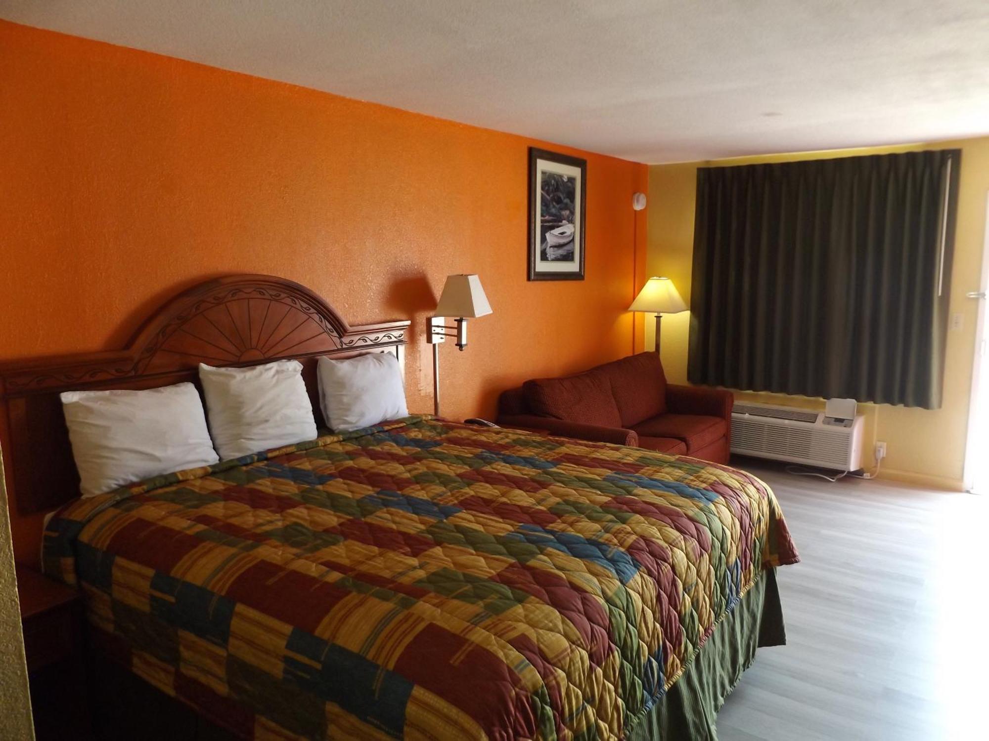 Regency Inn Concordia エクステリア 写真